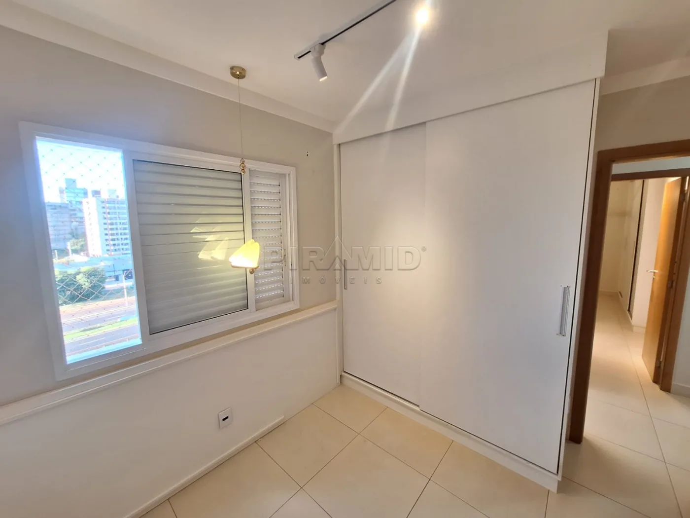 Alugar Apartamento / Padr&atilde;o em Ribeir&atilde;o Preto R$ 4.200,00 - Foto 12