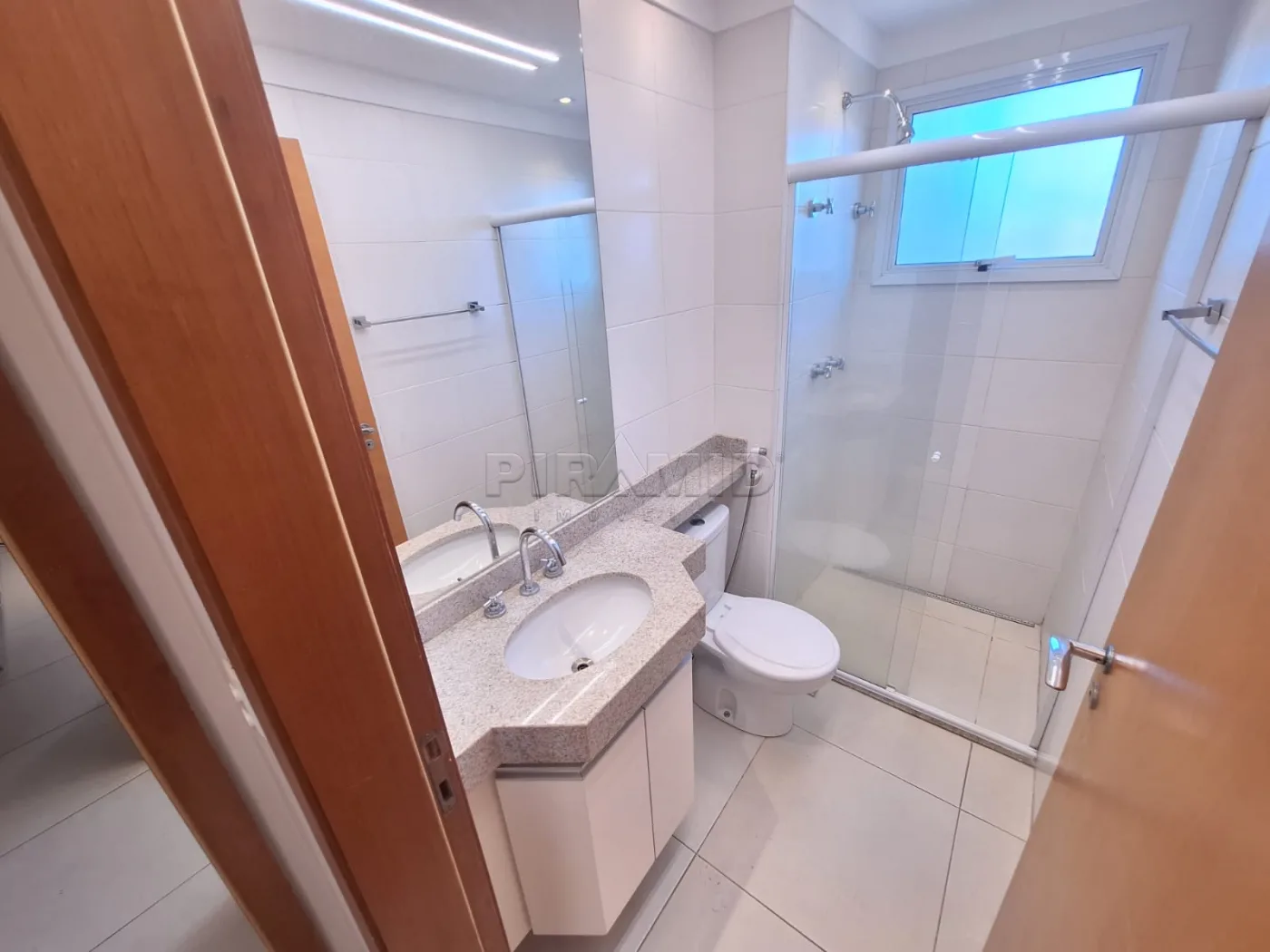 Alugar Apartamento / Padr&atilde;o em Ribeir&atilde;o Preto R$ 4.200,00 - Foto 16