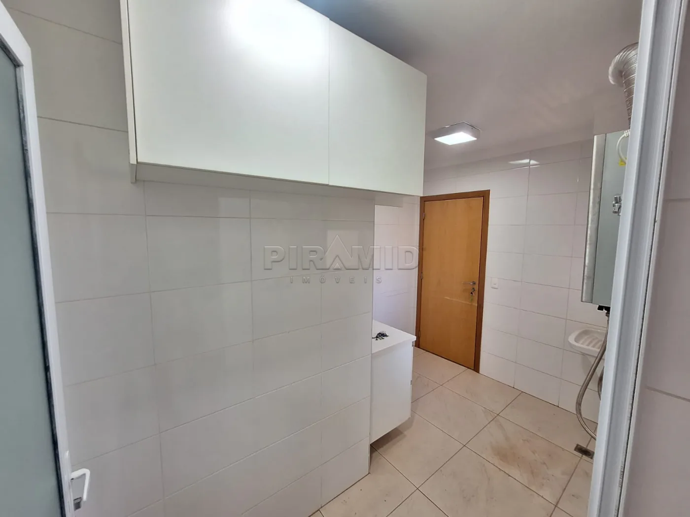 Alugar Apartamento / Padr&atilde;o em Ribeir&atilde;o Preto R$ 4.200,00 - Foto 20