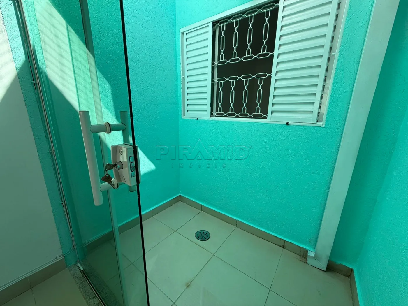 Alugar Casa / Padr&atilde;o em Ribeir&atilde;o Preto R$ 2.400,00 - Foto 5