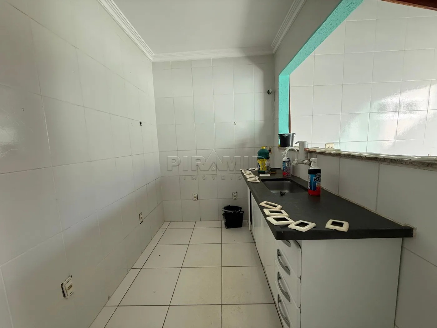Alugar Casa / Padr&atilde;o em Ribeir&atilde;o Preto R$ 2.400,00 - Foto 17