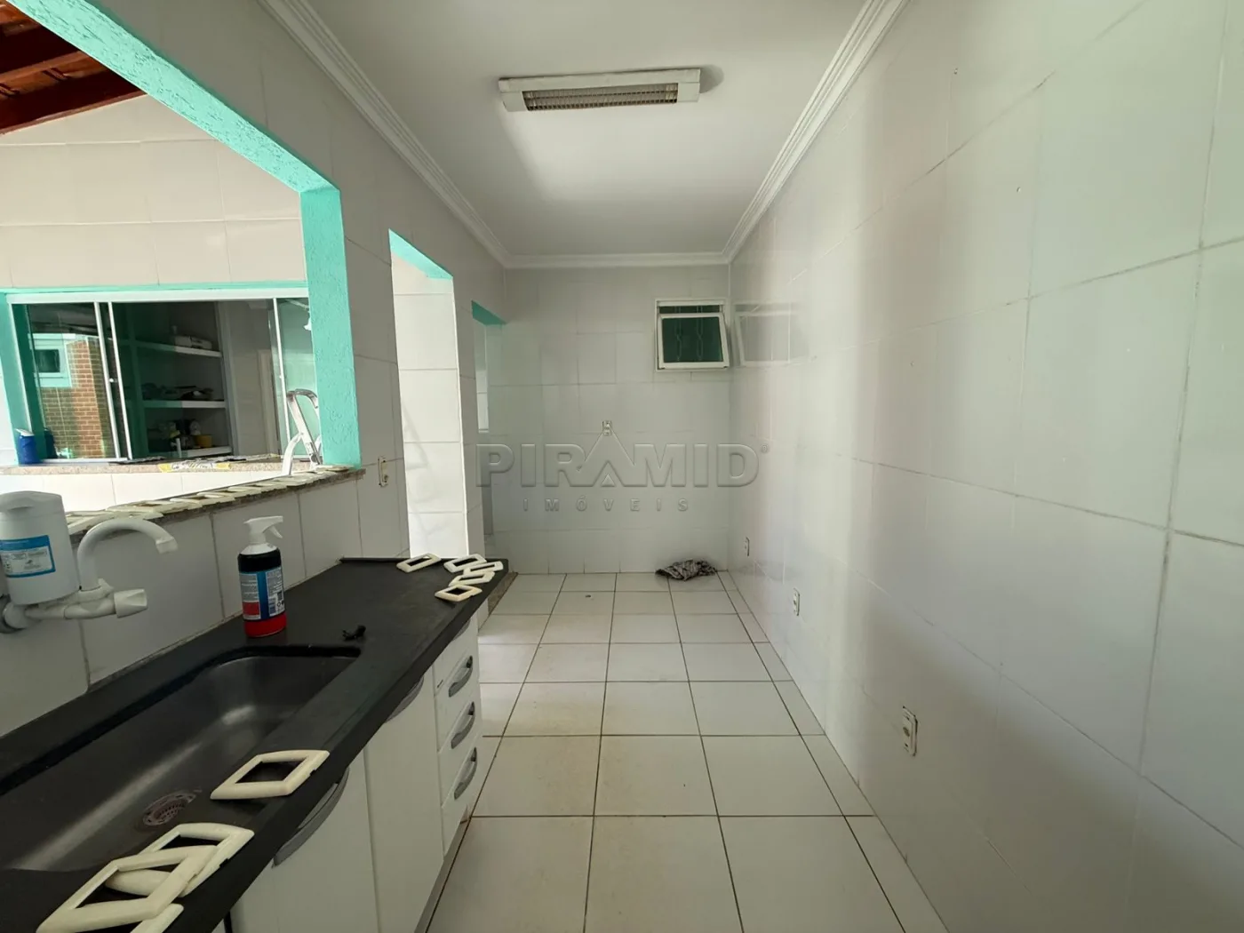 Alugar Casa / Padr&atilde;o em Ribeir&atilde;o Preto R$ 2.400,00 - Foto 18