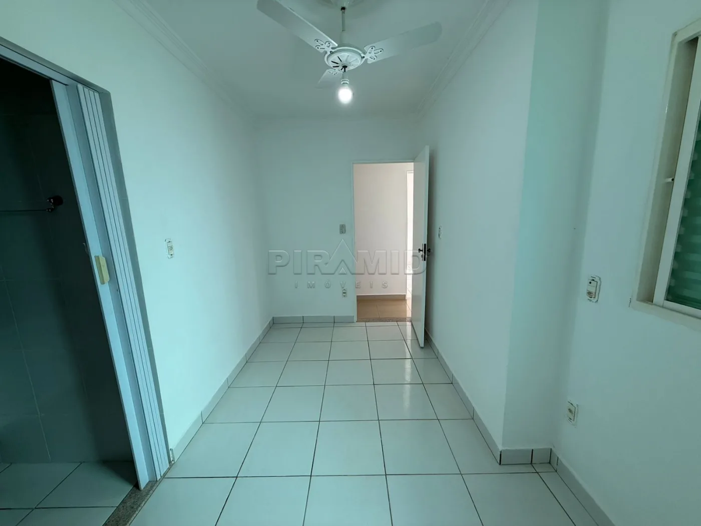 Alugar Casa / Padr&atilde;o em Ribeir&atilde;o Preto R$ 2.400,00 - Foto 10