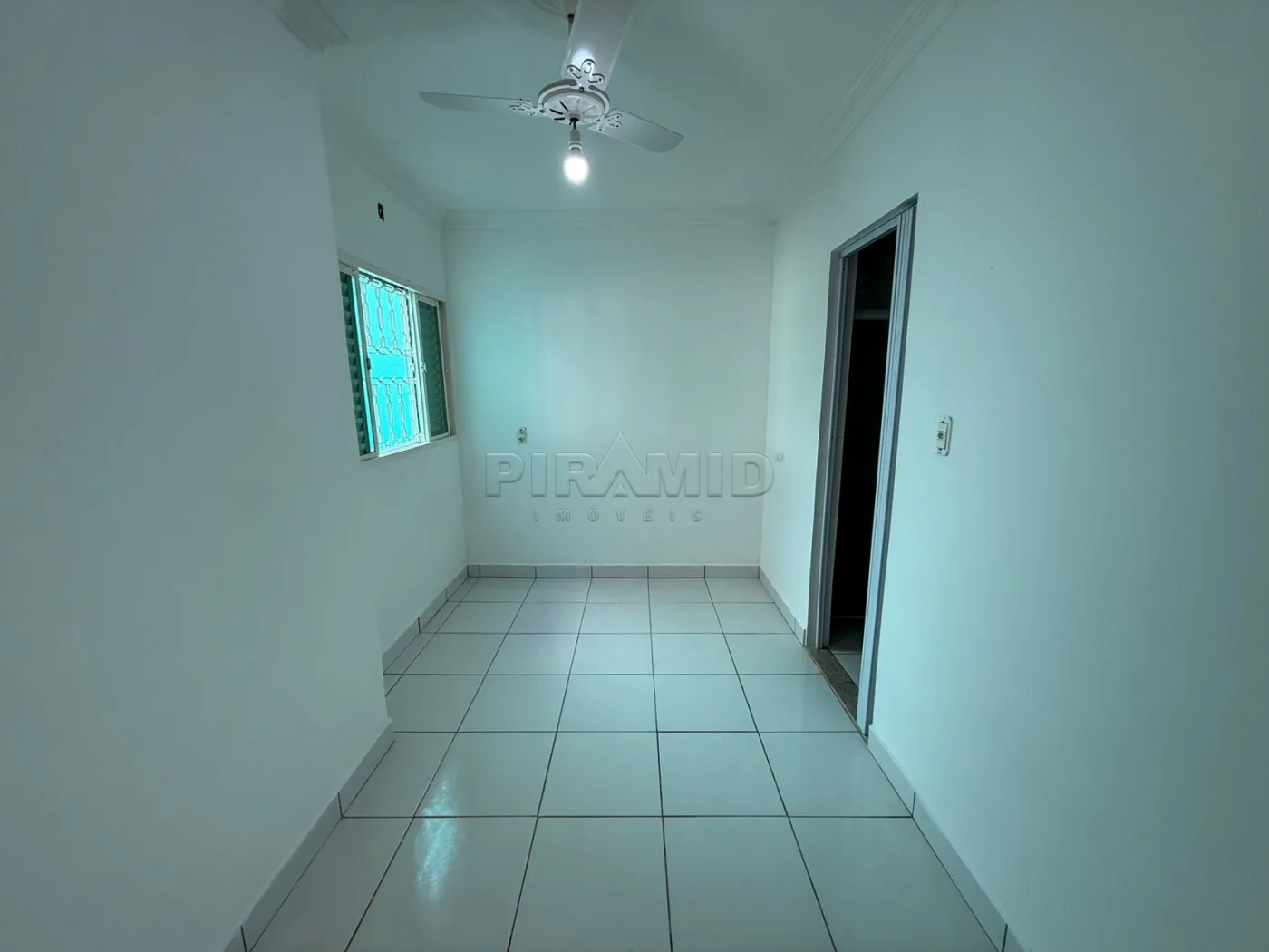 Alugar Casa / Padr&atilde;o em Ribeir&atilde;o Preto R$ 2.400,00 - Foto 9