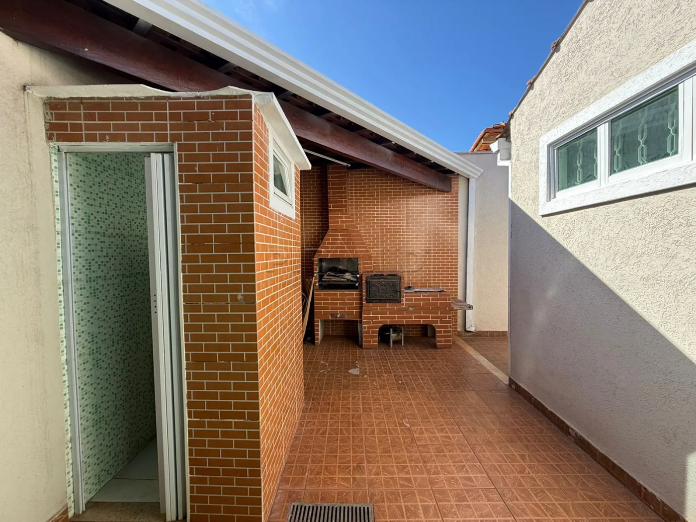 Alugar Casa / Padr&atilde;o em Ribeir&atilde;o Preto R$ 2.400,00 - Foto 26