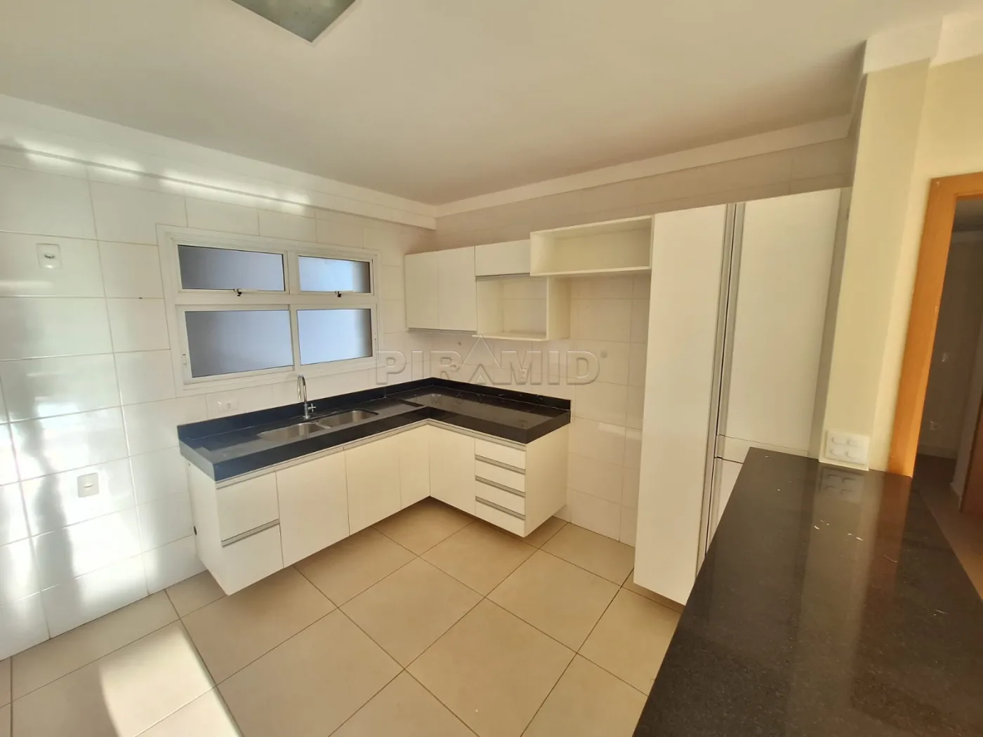 Alugar Apartamento / Padr&atilde;o em Ribeir&atilde;o Preto R$ 5.200,00 - Foto 17
