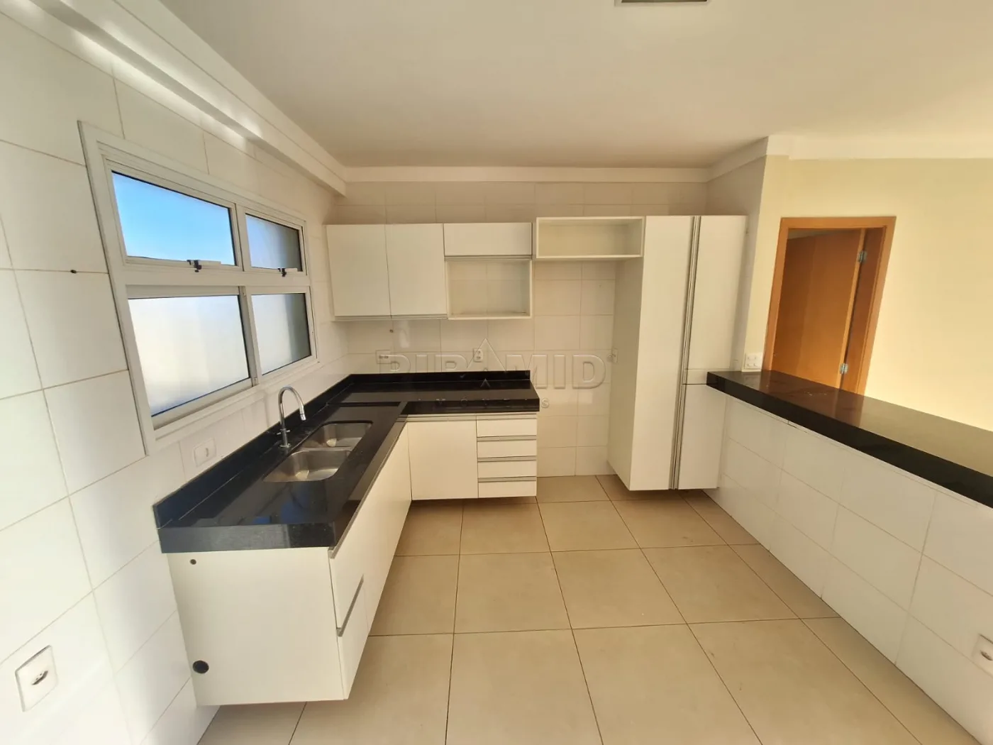 Alugar Apartamento / Padr&atilde;o em Ribeir&atilde;o Preto R$ 5.200,00 - Foto 18