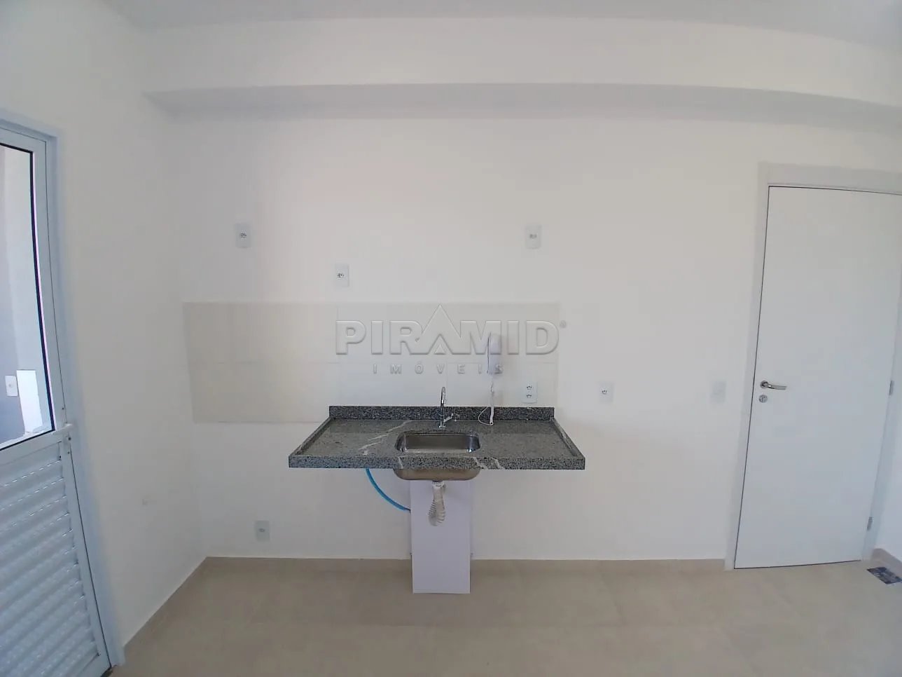 Comprar Apartamento / Padr&atilde;o em Ribeir&atilde;o Preto R$ 320.000,00 - Foto 3