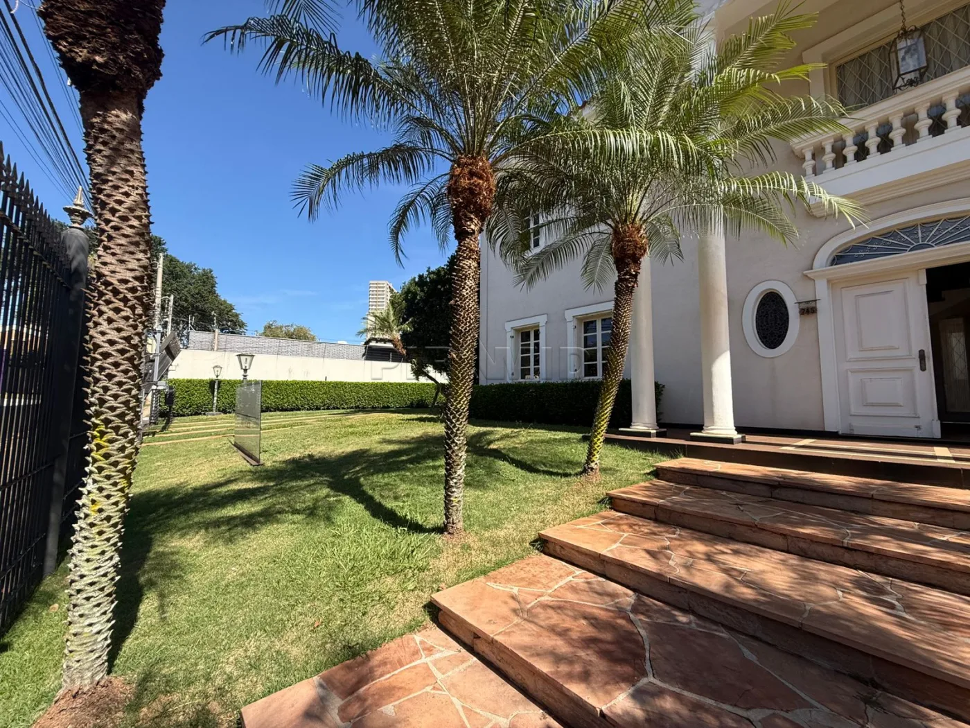Alugar Comercial / Casa em Ribeir&atilde;o Preto R$ 26.000,00 - Foto 1