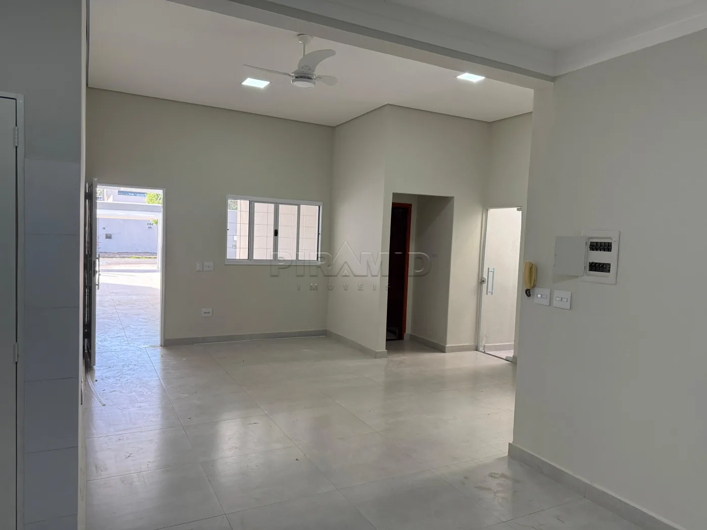 Comprar Casa / Padr&atilde;o em Ribeir&atilde;o Preto R$ 599.000,00 - Foto 3
