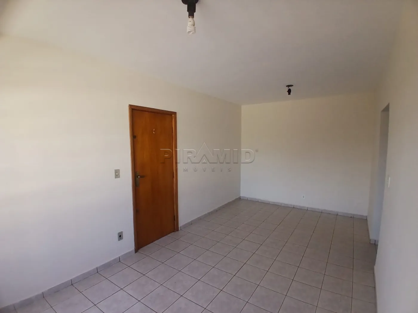 Comprar Apartamento / Padr&atilde;o em Ribeir&atilde;o Preto R$ 240.000,00 - Foto 2