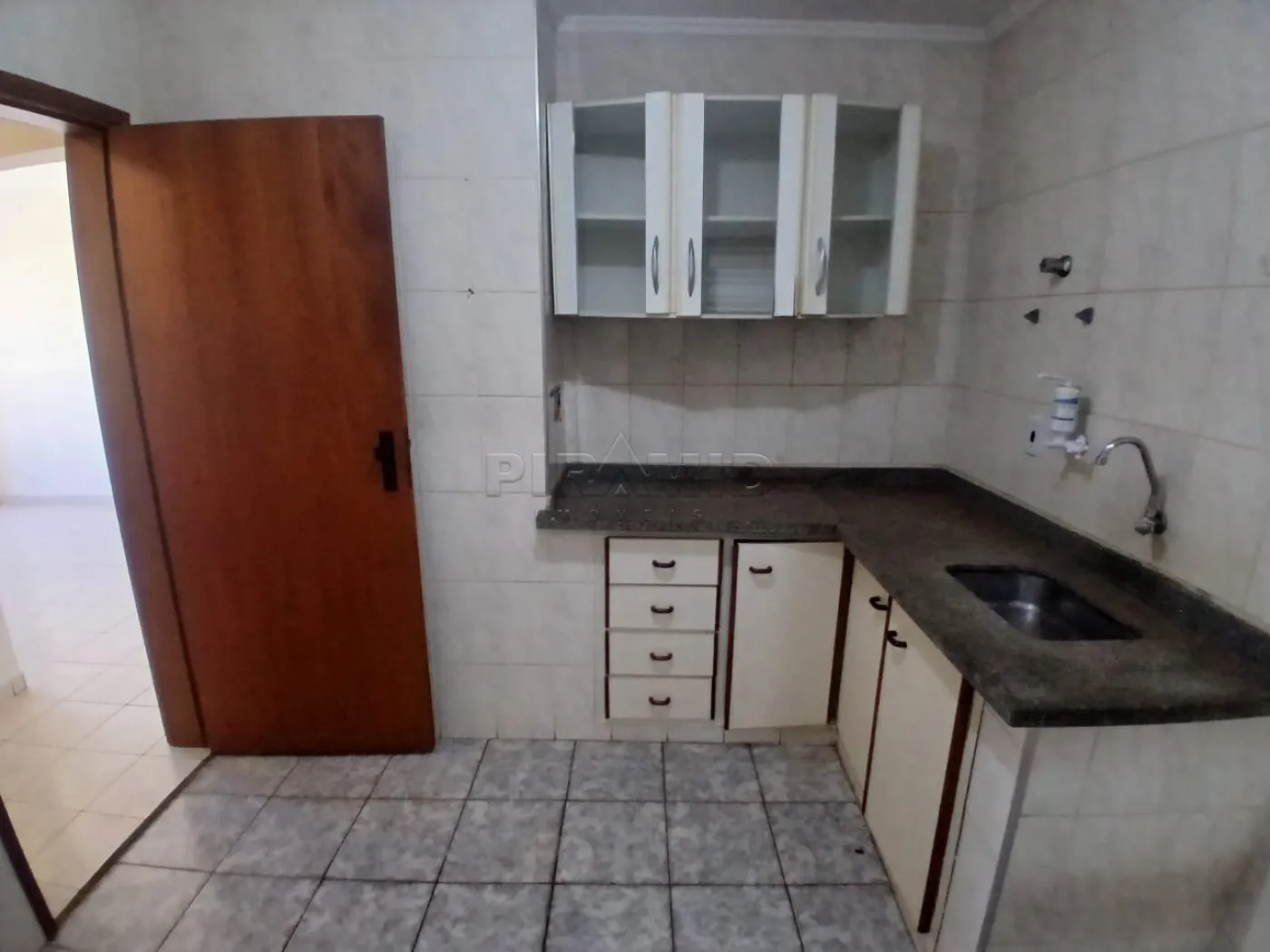 Comprar Apartamento / Padr&atilde;o em Ribeir&atilde;o Preto R$ 240.000,00 - Foto 3
