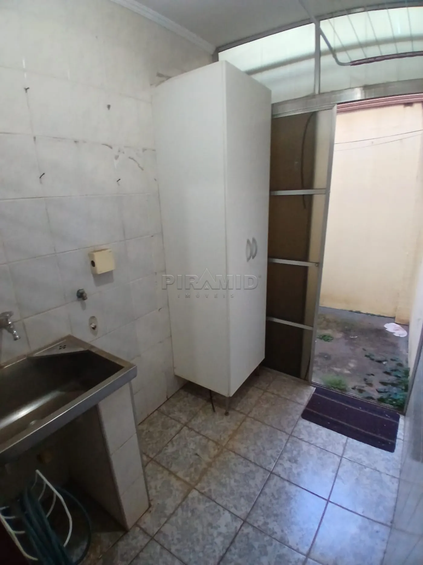 Comprar Apartamento / Padr&atilde;o em Ribeir&atilde;o Preto R$ 240.000,00 - Foto 5