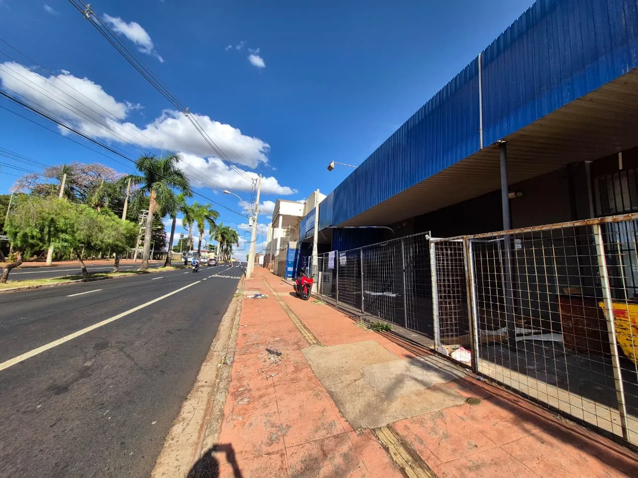 Alugar Comercial / Sal&atilde;o em Ribeir&atilde;o Preto R$ 6.000,00 - Foto 2
