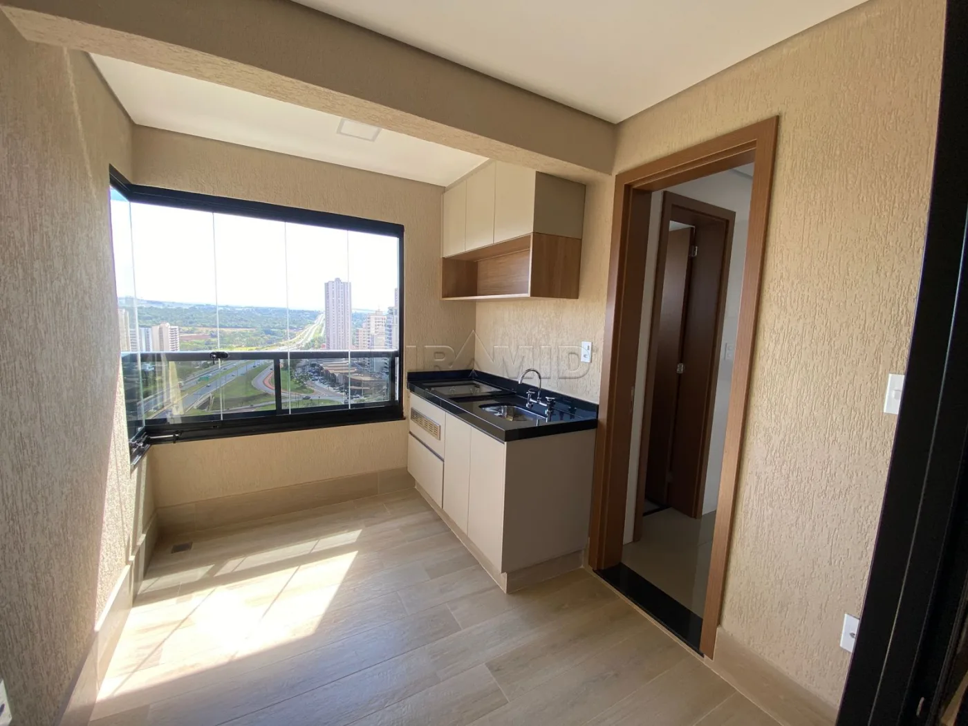 Alugar Apartamento / Padr&atilde;o em Ribeir&atilde;o Preto R$ 4.600,00 - Foto 4
