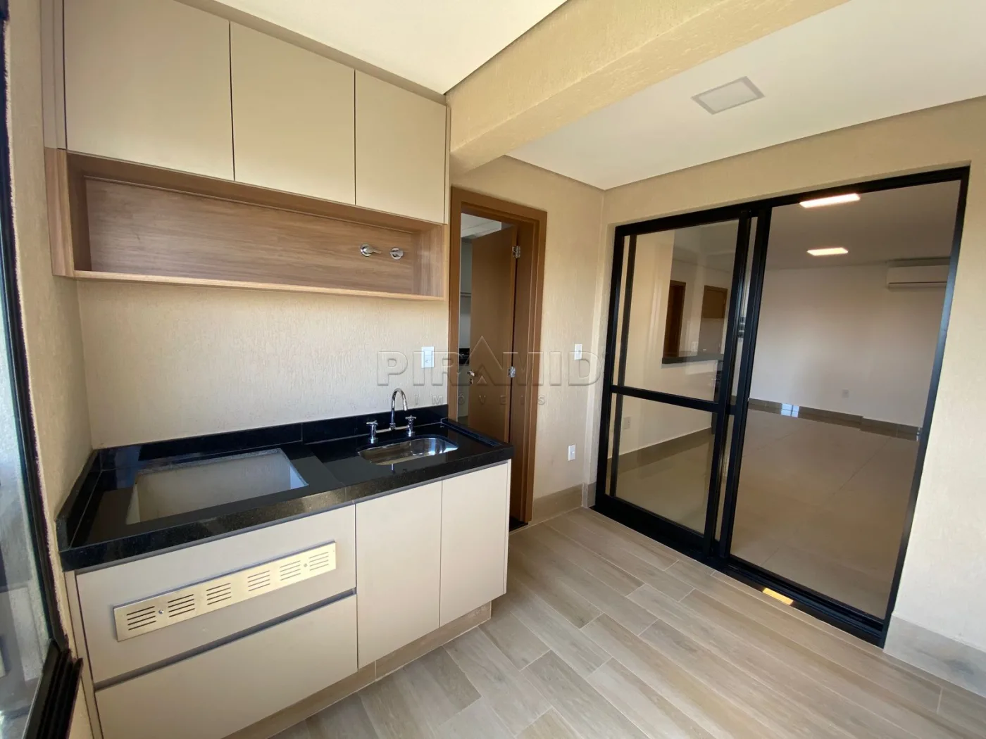 Alugar Apartamento / Padr&atilde;o em Ribeir&atilde;o Preto R$ 4.600,00 - Foto 5