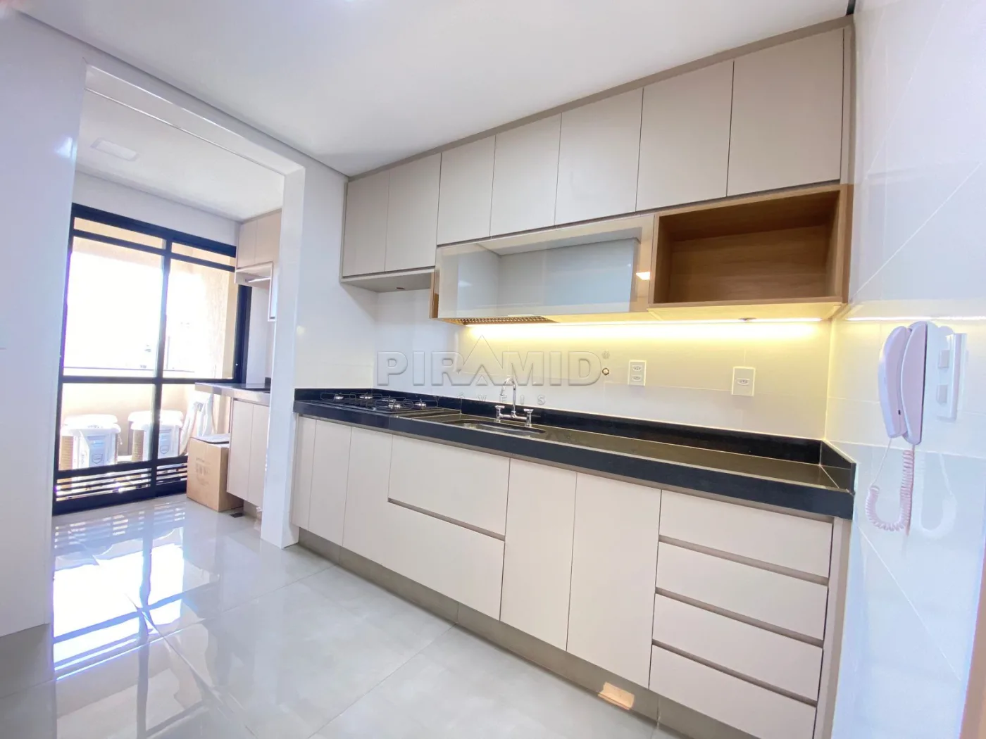 Alugar Apartamento / Padr&atilde;o em Ribeir&atilde;o Preto R$ 4.600,00 - Foto 9