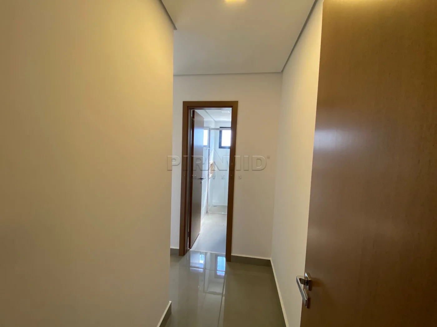 Alugar Apartamento / Padr&atilde;o em Ribeir&atilde;o Preto R$ 4.600,00 - Foto 18
