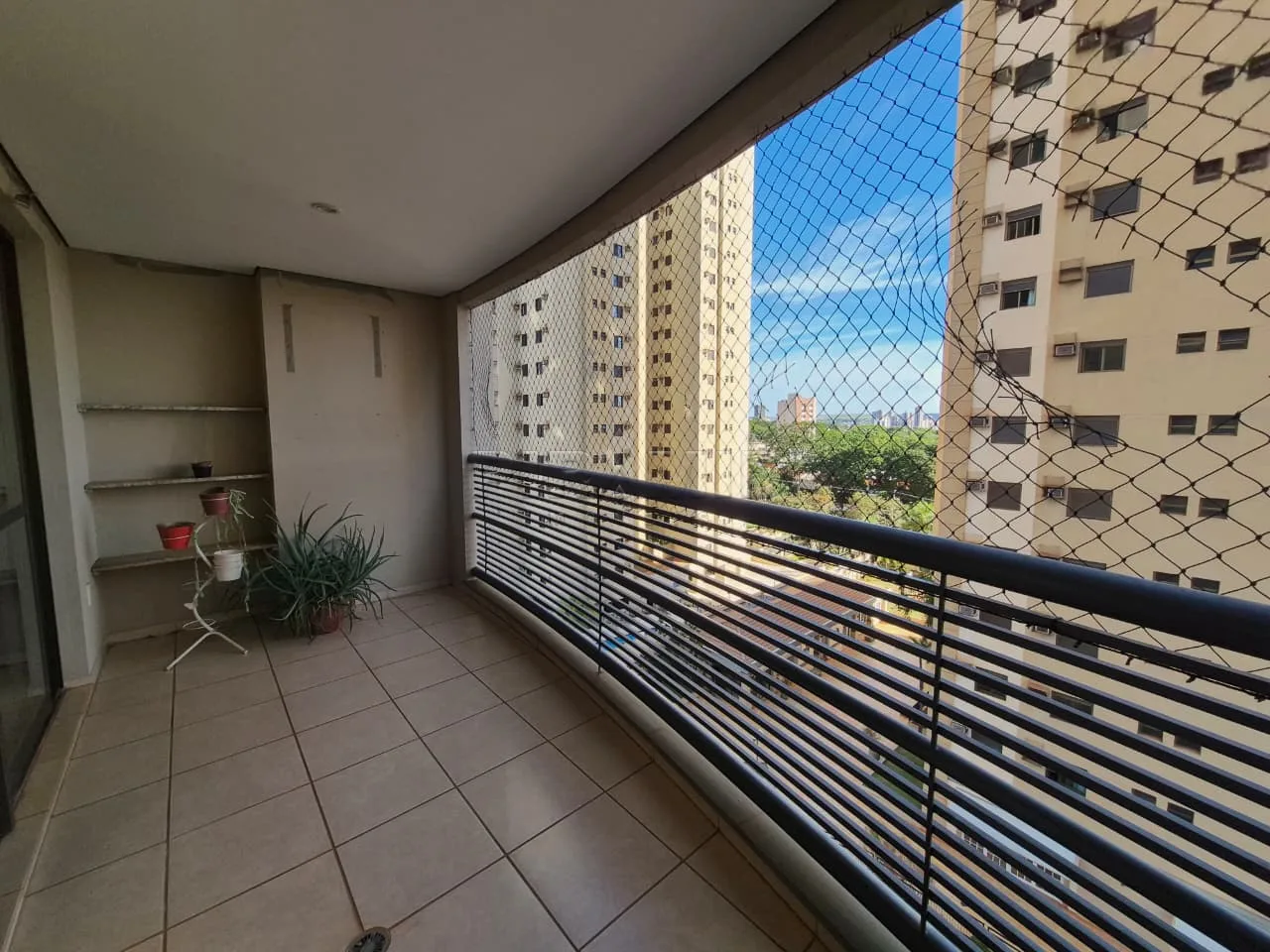 Alugar Apartamento / Padr&atilde;o em Ribeir&atilde;o Preto R$ 4.500,00 - Foto 2