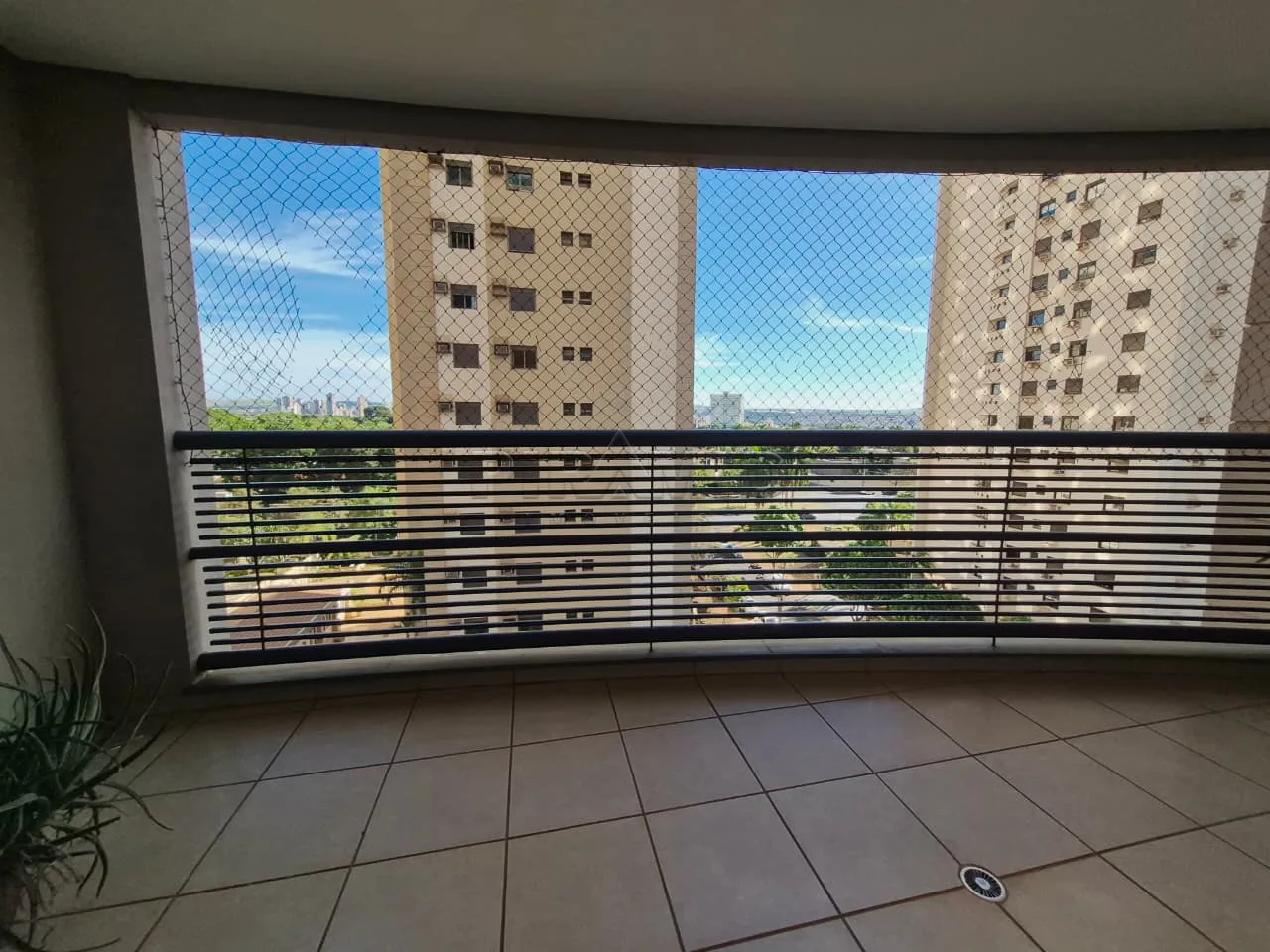 Alugar Apartamento / Padr&atilde;o em Ribeir&atilde;o Preto R$ 4.500,00 - Foto 3