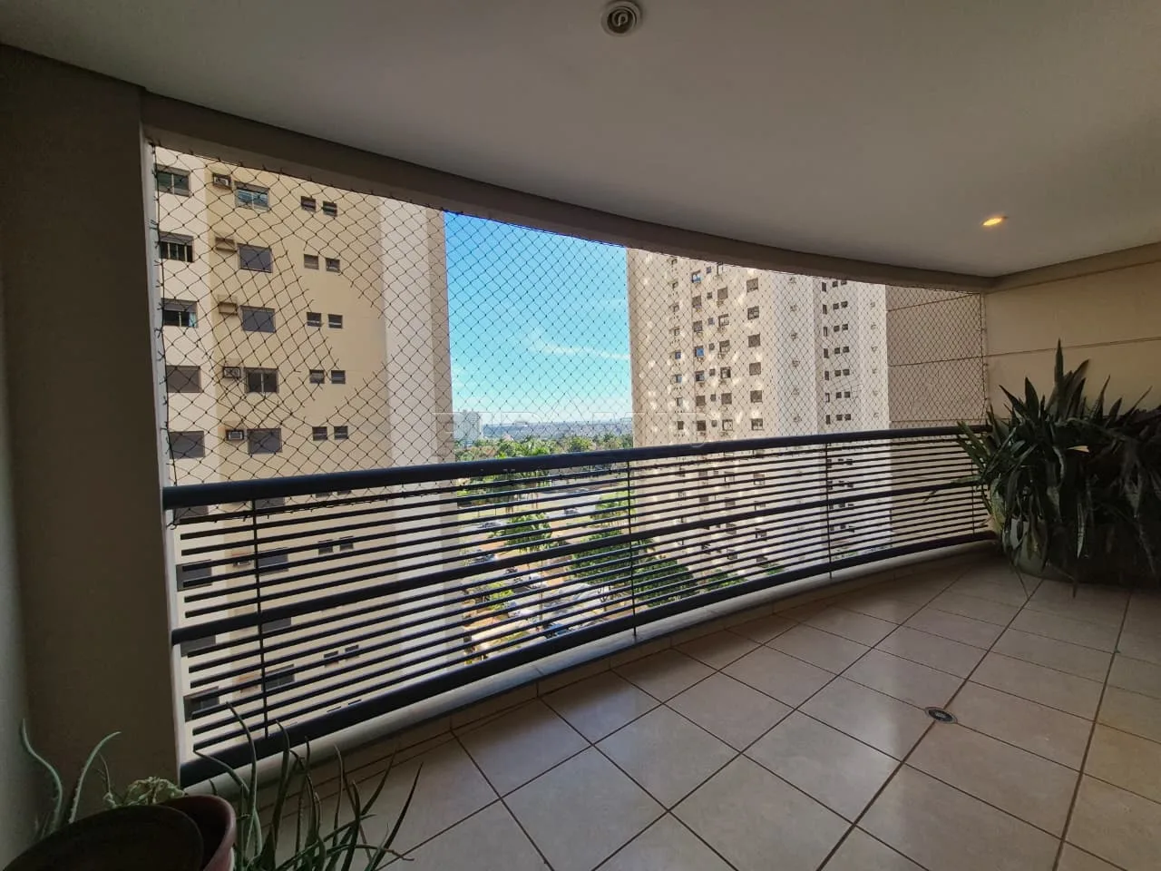 Alugar Apartamento / Padr&atilde;o em Ribeir&atilde;o Preto R$ 4.500,00 - Foto 4
