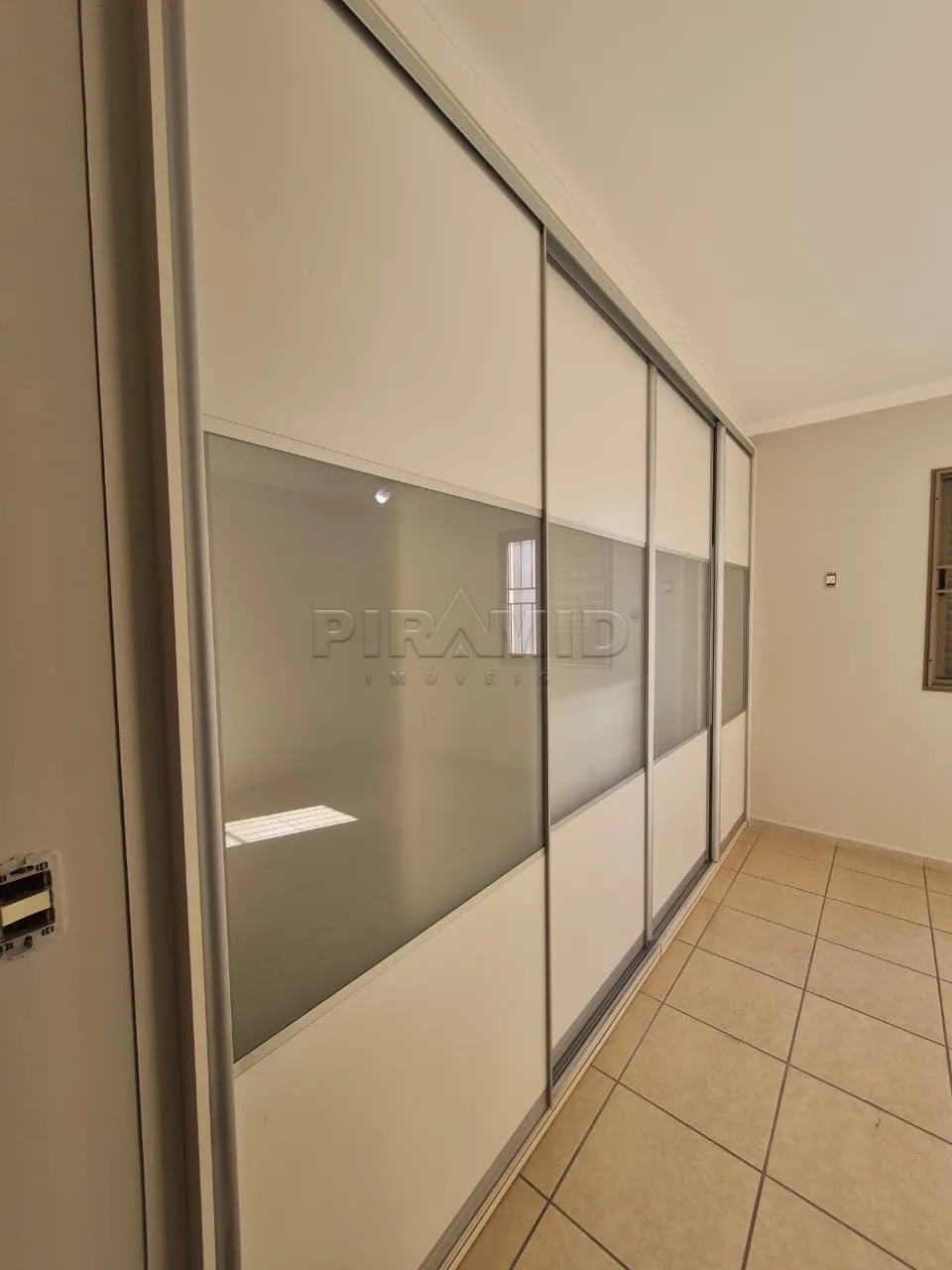 Alugar Apartamento / Padr&atilde;o em Ribeir&atilde;o Preto R$ 4.500,00 - Foto 17