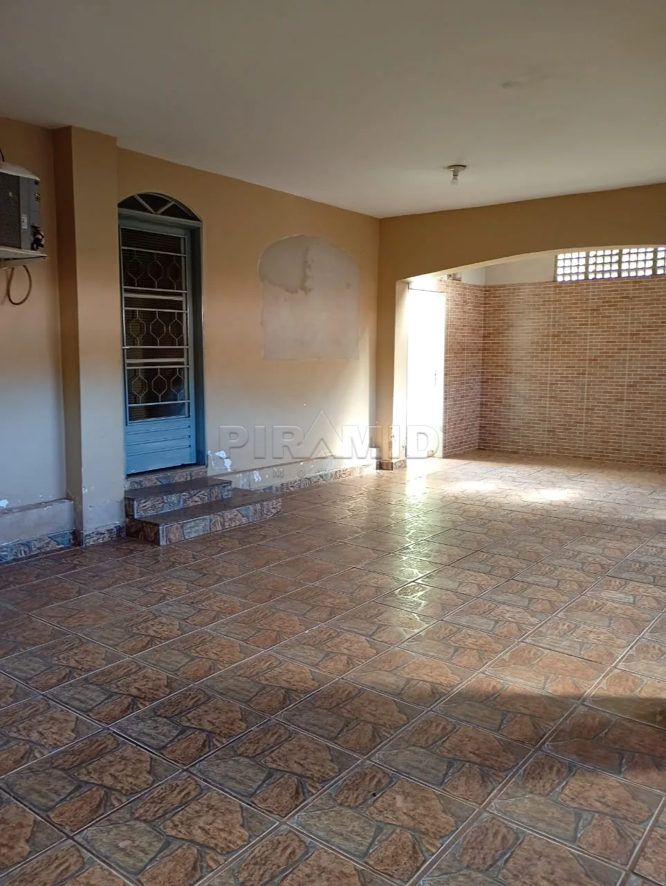 Comprar Casa / Padr&atilde;o em Ribeir&atilde;o Preto R$ 310.000,00 - Foto 3