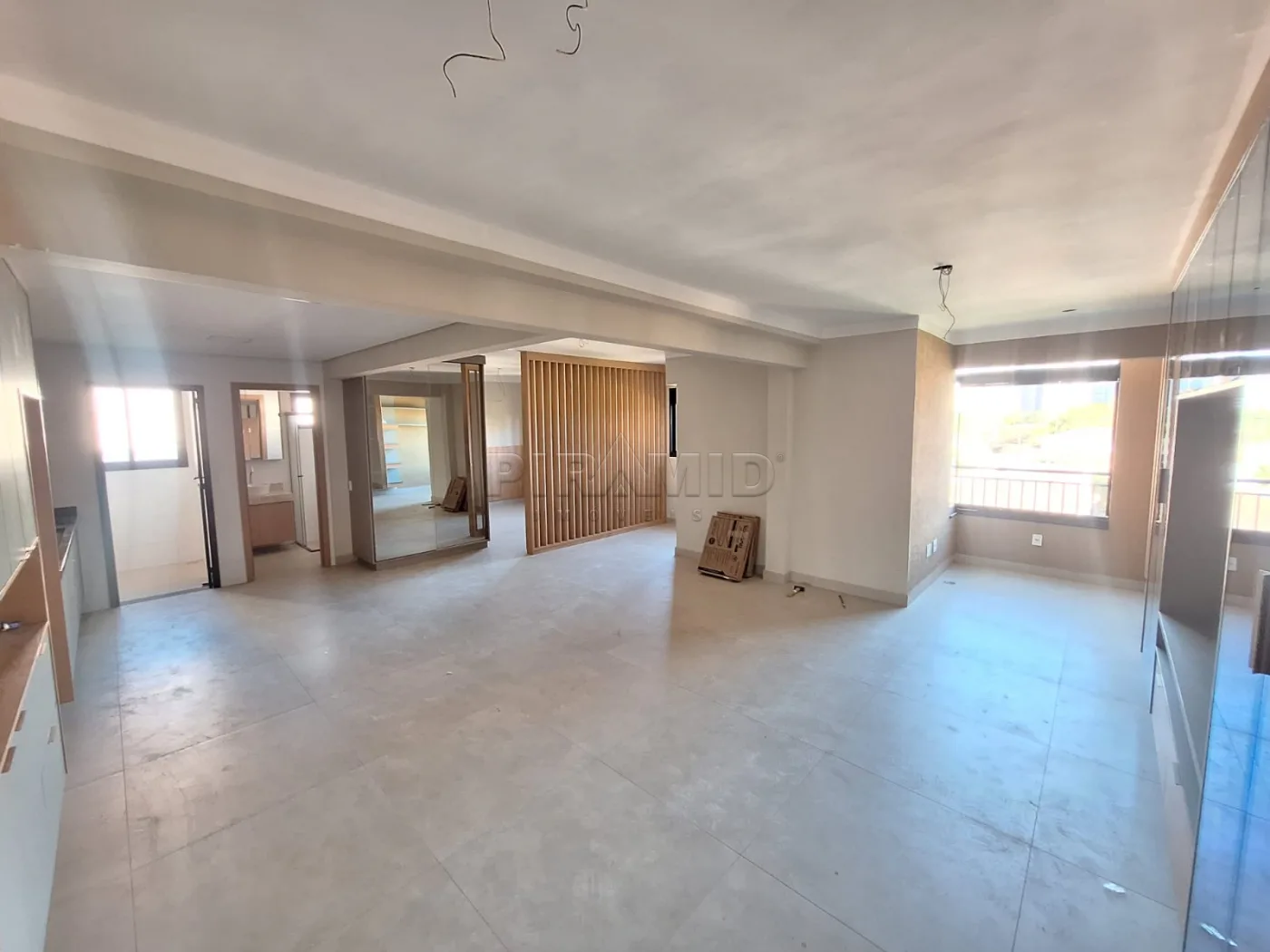 Alugar Apartamento / Padr&atilde;o em Ribeir&atilde;o Preto R$ 4.500,00 - Foto 1
