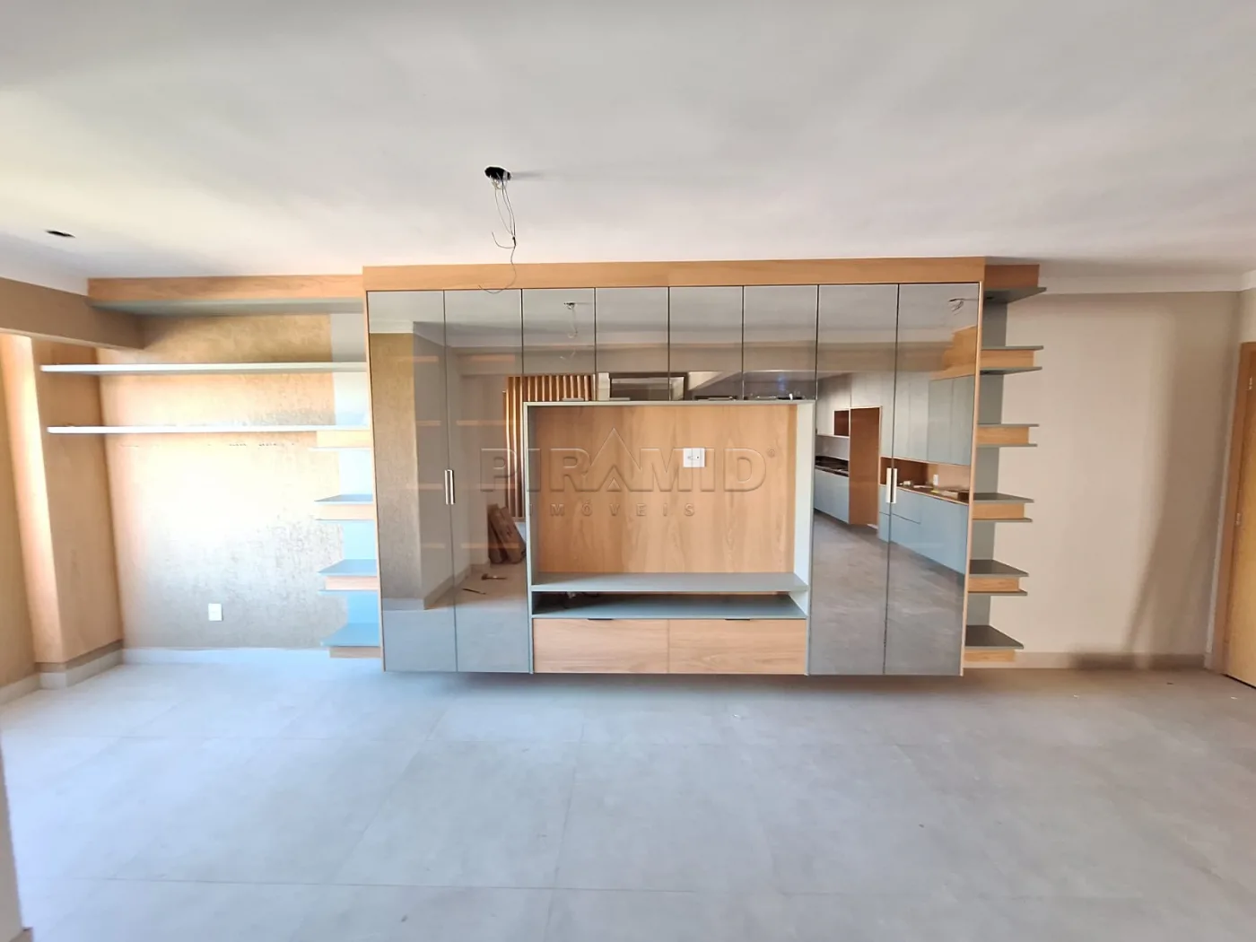 Alugar Apartamento / Padr&atilde;o em Ribeir&atilde;o Preto R$ 4.500,00 - Foto 4