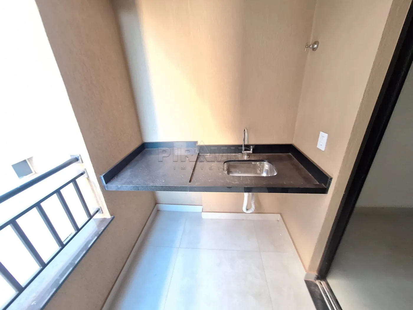 Alugar Apartamento / Padr&atilde;o em Ribeir&atilde;o Preto R$ 3.250,00 - Foto 3