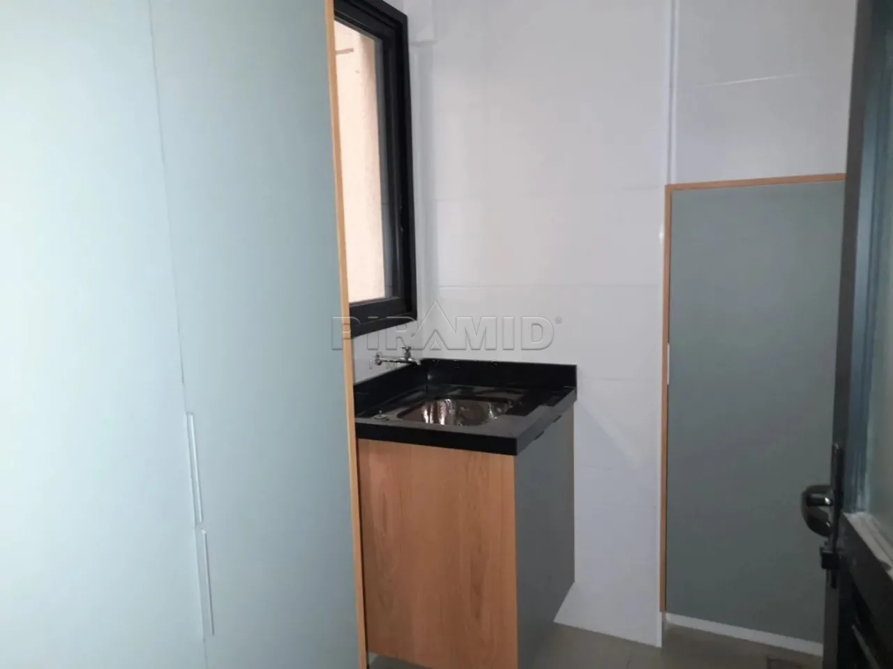Alugar Apartamento / Padr&atilde;o em Ribeir&atilde;o Preto R$ 3.250,00 - Foto 10