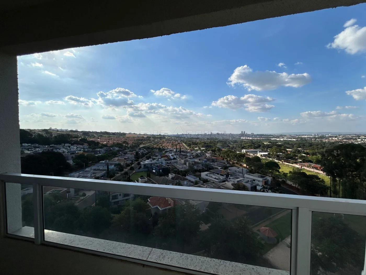 Comprar Apartamento / Padr&atilde;o em Ribeir&atilde;o Preto R$ 300.000,00 - Foto 2