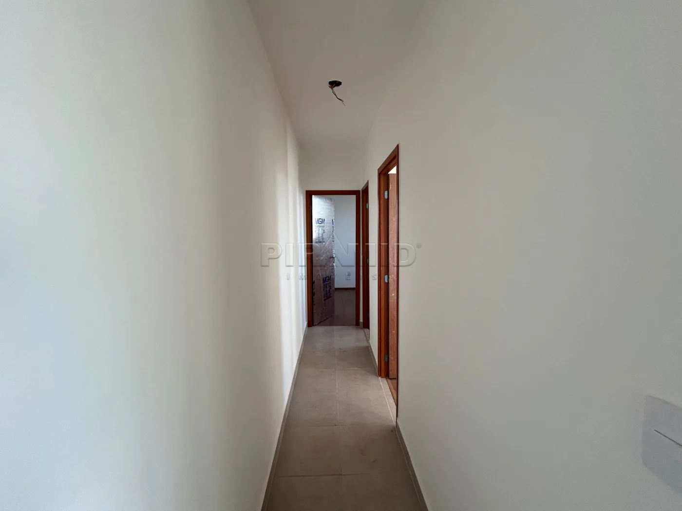 Comprar Apartamento / Padr&atilde;o em Ribeir&atilde;o Preto R$ 300.000,00 - Foto 4