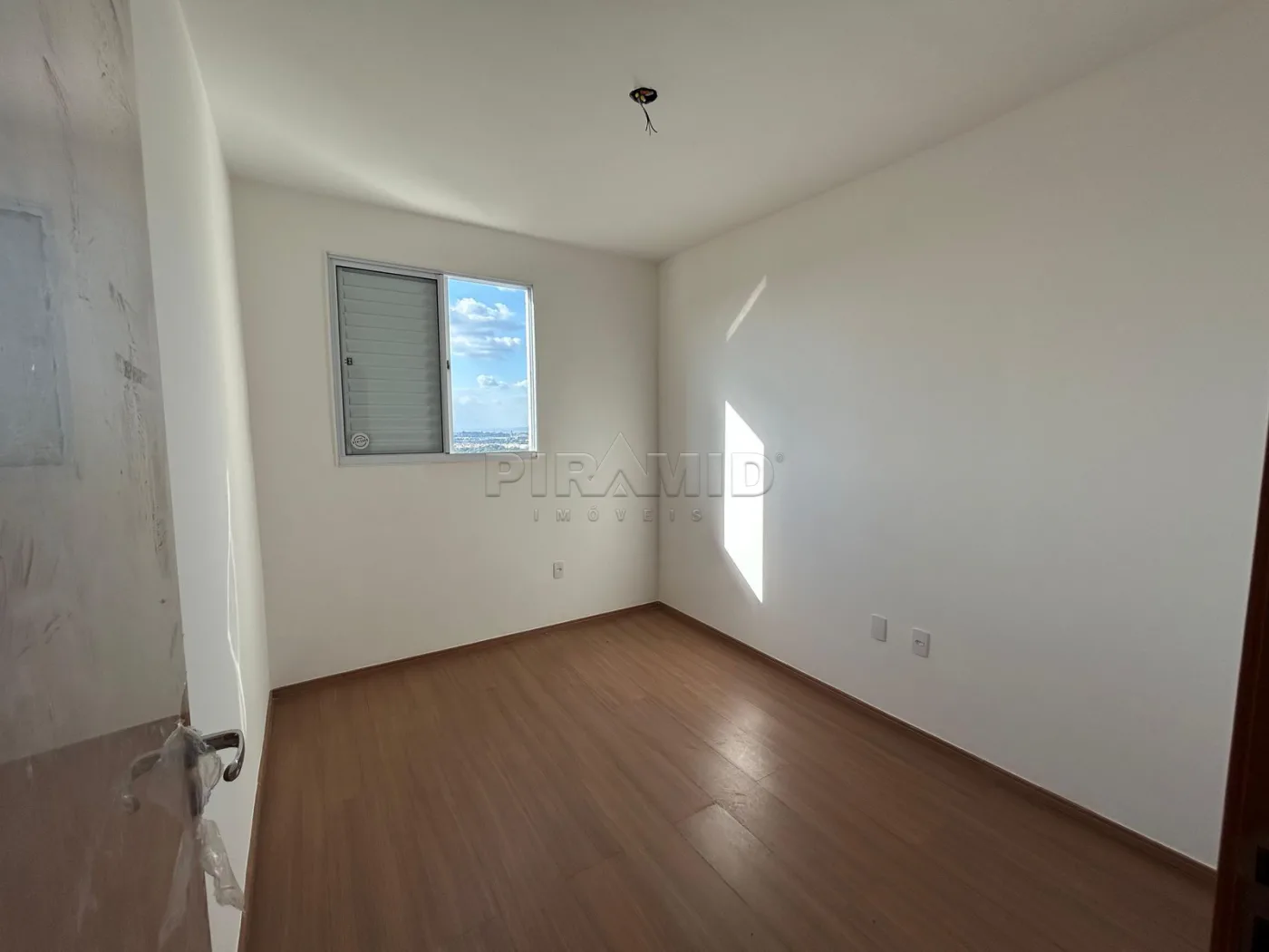Comprar Apartamento / Padr&atilde;o em Ribeir&atilde;o Preto R$ 300.000,00 - Foto 7
