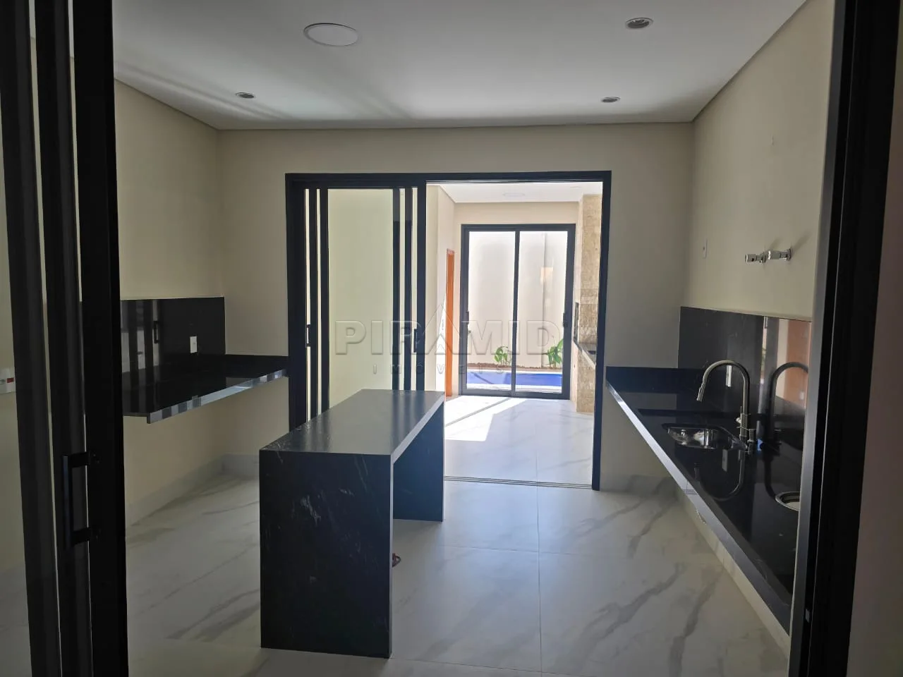Comprar Casa / Condom&iacute;nio em Ribeir&atilde;o Preto R$ 1.170.000,00 - Foto 2