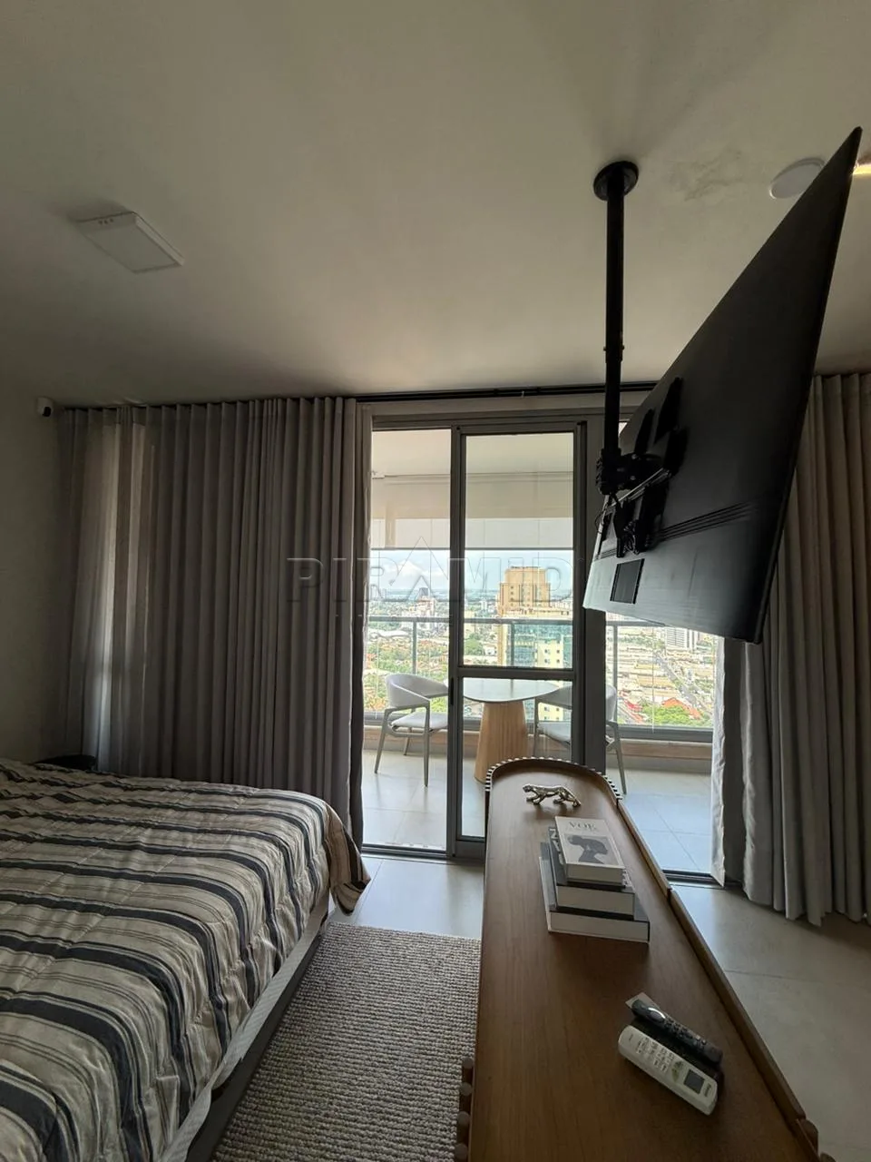 Comprar Apartamento / Padr&atilde;o em Ribeir&atilde;o Preto R$ 650.000,00 - Foto 2