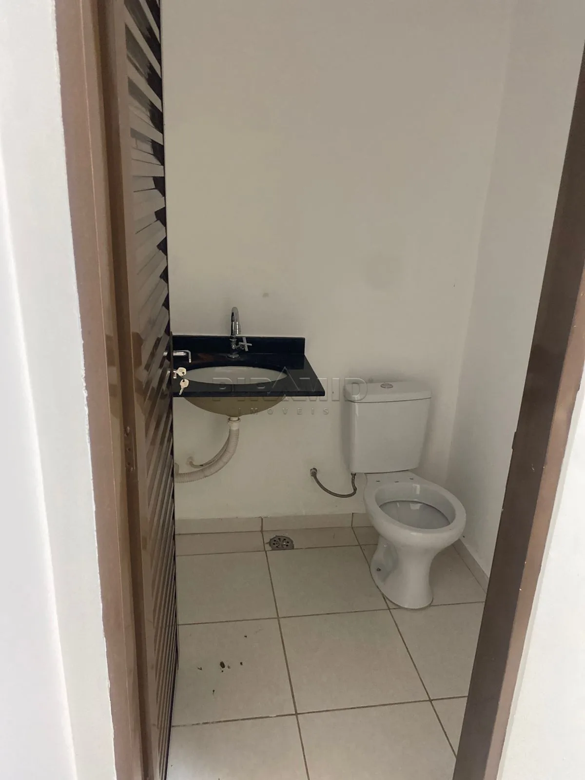 Alugar Comercial / Sala em Ribeir&atilde;o Preto R$ 1.500,00 - Foto 5