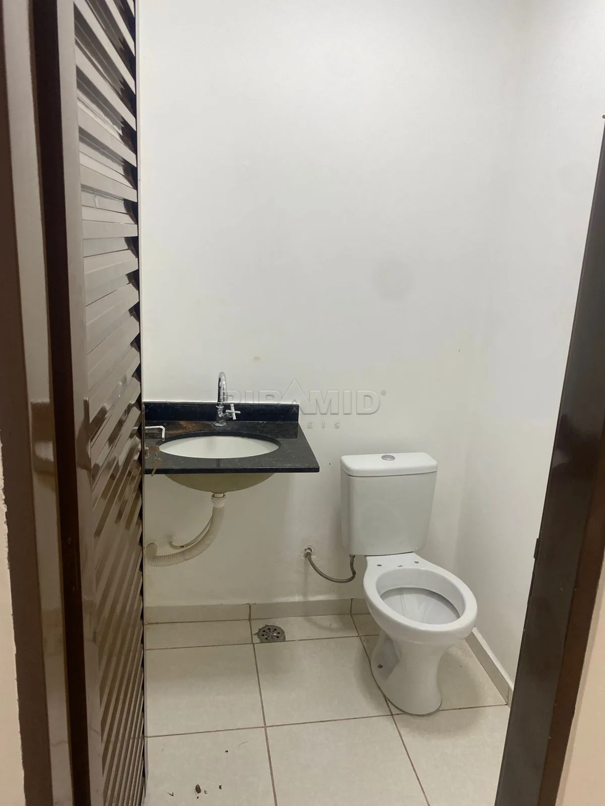 Alugar Comercial / Sala em Ribeir&atilde;o Preto R$ 1.500,00 - Foto 6