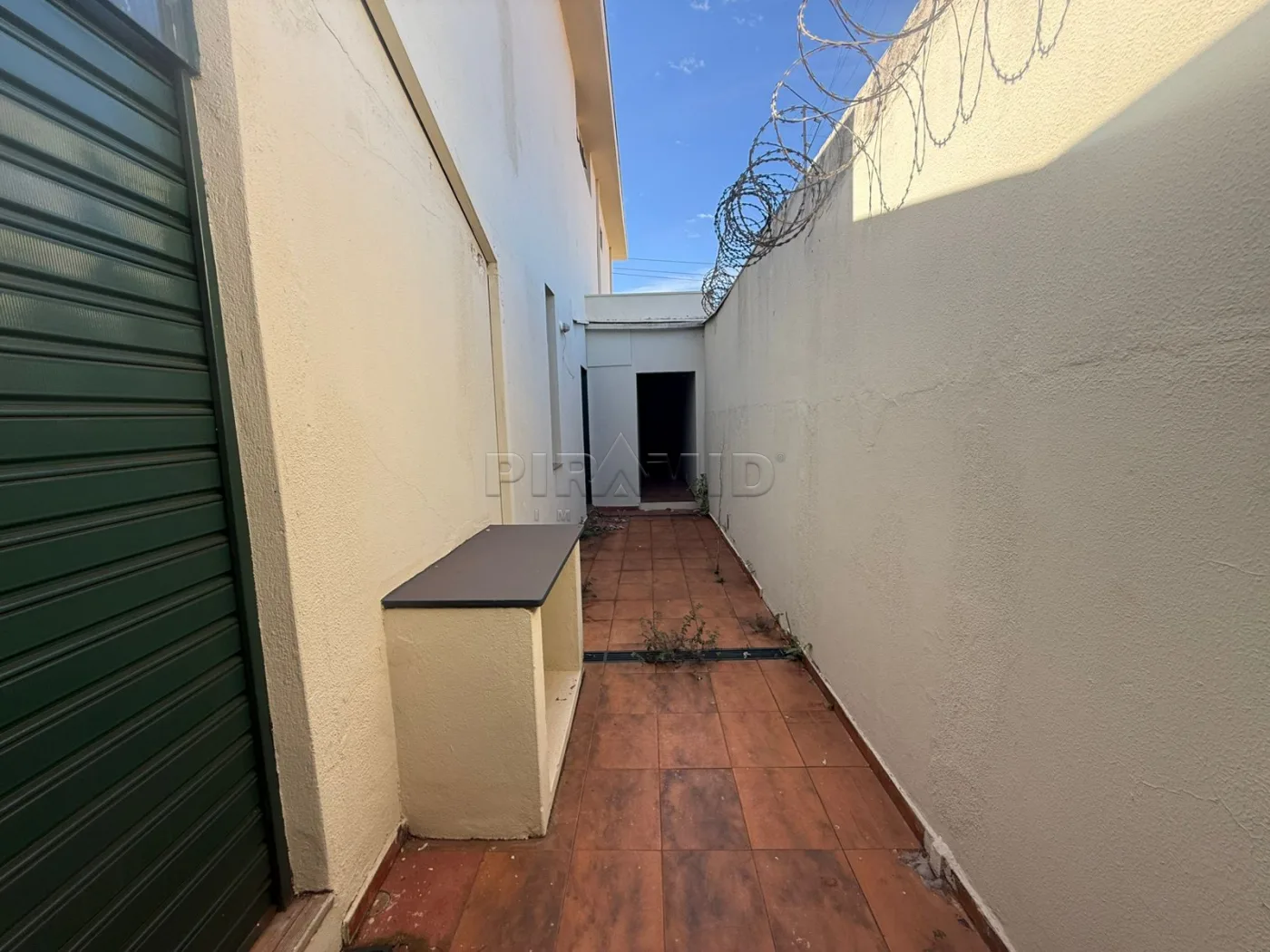 Alugar Comercial / Casa em Ribeir&atilde;o Preto R$ 8.000,00 - Foto 25