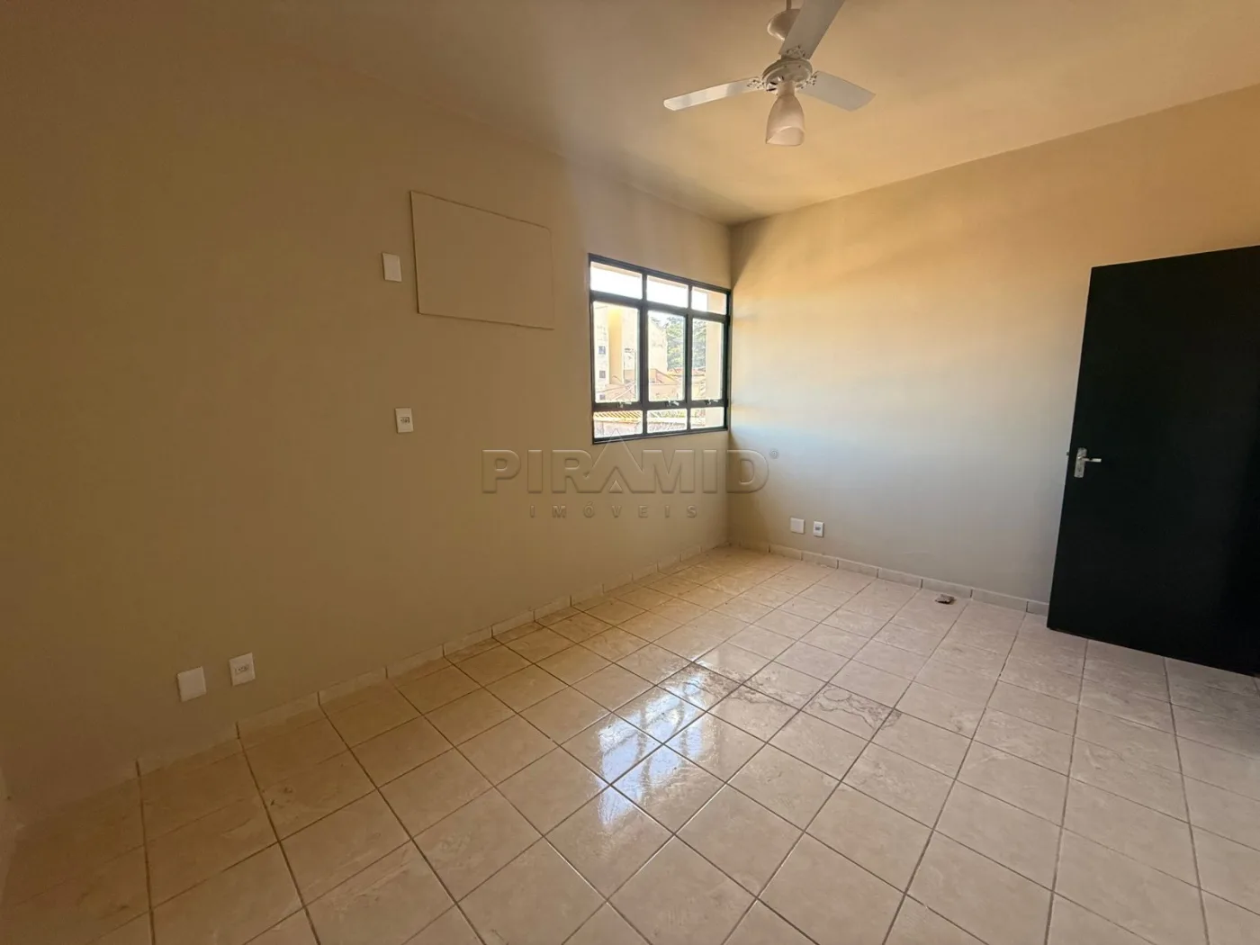 Alugar Comercial / Casa em Ribeir&atilde;o Preto R$ 8.000,00 - Foto 17