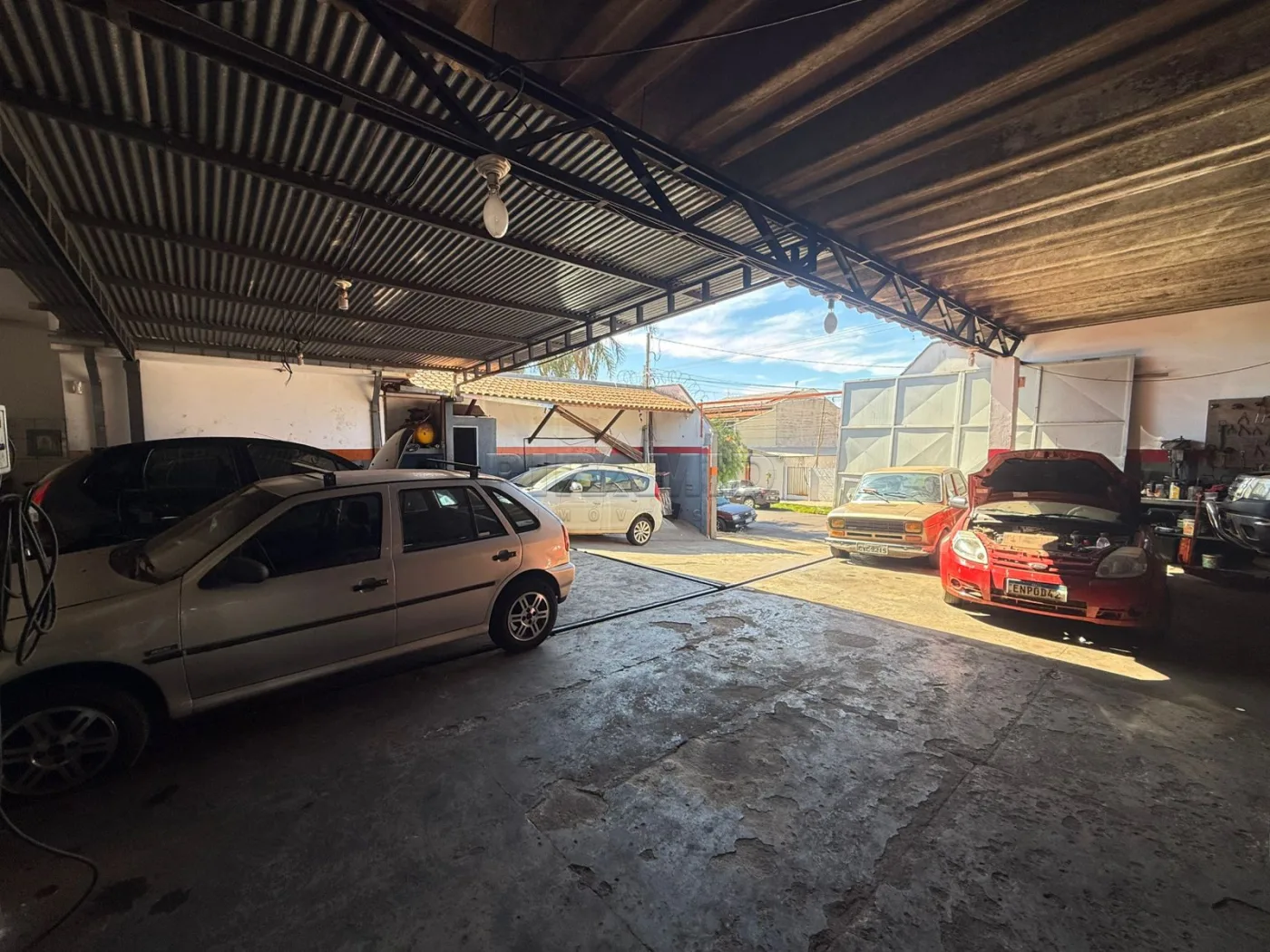 Comprar Comercial / Sal&atilde;o em Ribeir&atilde;o Preto R$ 750.000,00 - Foto 1