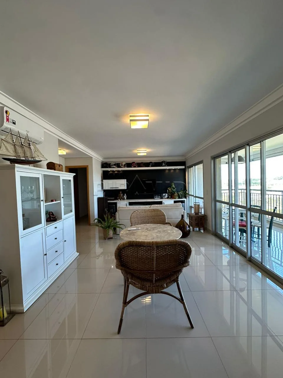 Comprar Apartamento / Padr&atilde;o em Ribeir&atilde;o Preto R$ 1.150.000,00 - Foto 2
