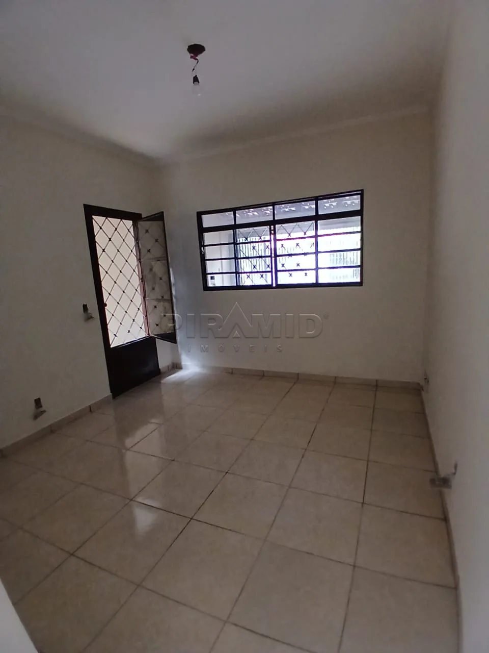 Comprar Casa / Padr&atilde;o em Ribeir&atilde;o Preto R$ 390.000,00 - Foto 2