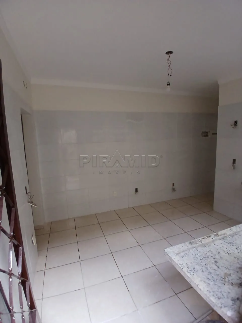 Comprar Casa / Padr&atilde;o em Ribeir&atilde;o Preto R$ 390.000,00 - Foto 5