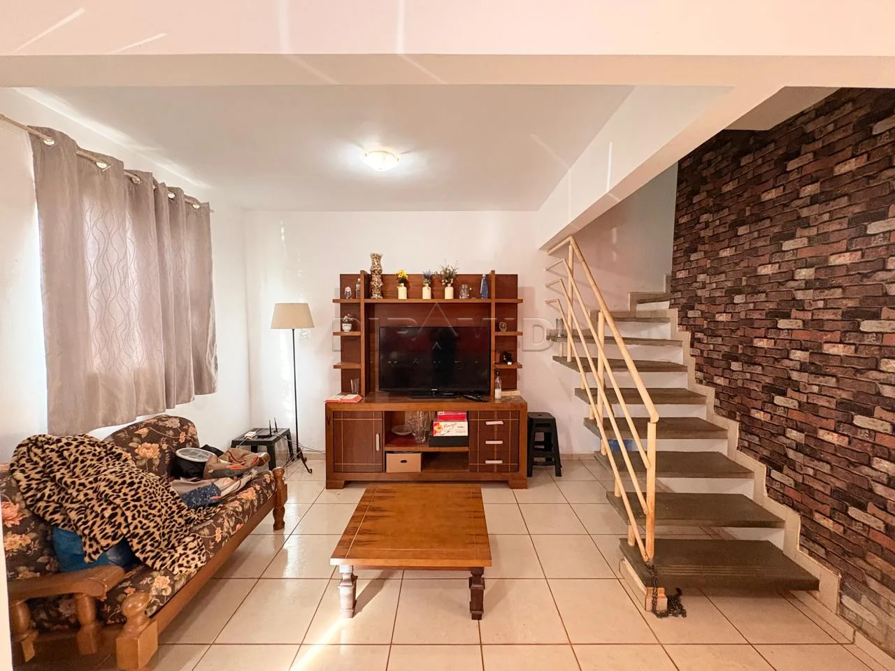 Alugar Casa / Condom&iacute;nio em Ribeir&atilde;o Preto R$ 3.000,00 - Foto 2