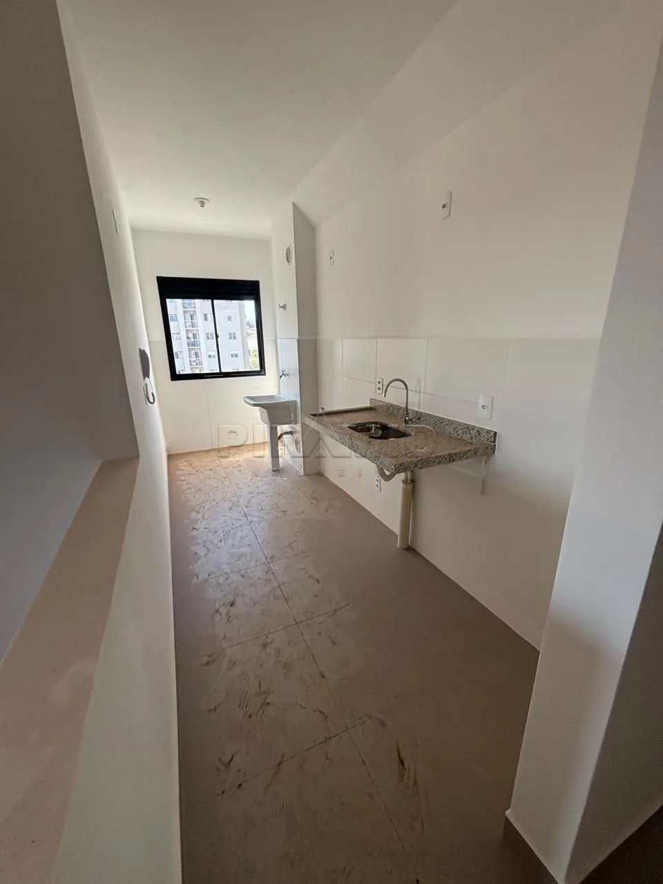 Alugar Apartamento / Padr&atilde;o em Ribeir&atilde;o Preto R$ 2.000,00 - Foto 2