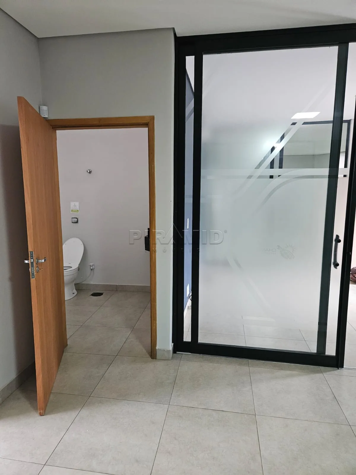 Alugar Comercial / Sal&atilde;o em Ribeir&atilde;o Preto R$ 22.000,00 - Foto 12