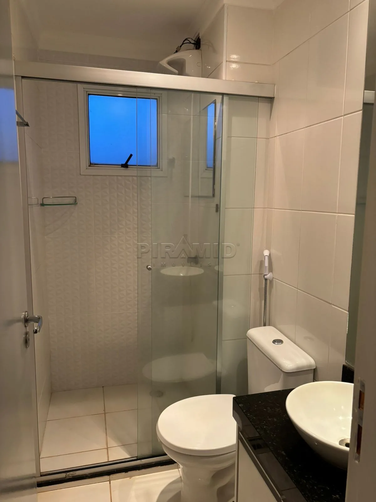 Alugar Apartamento / Padr&atilde;o em Ribeir&atilde;o Preto R$ 1.900,00 - Foto 6