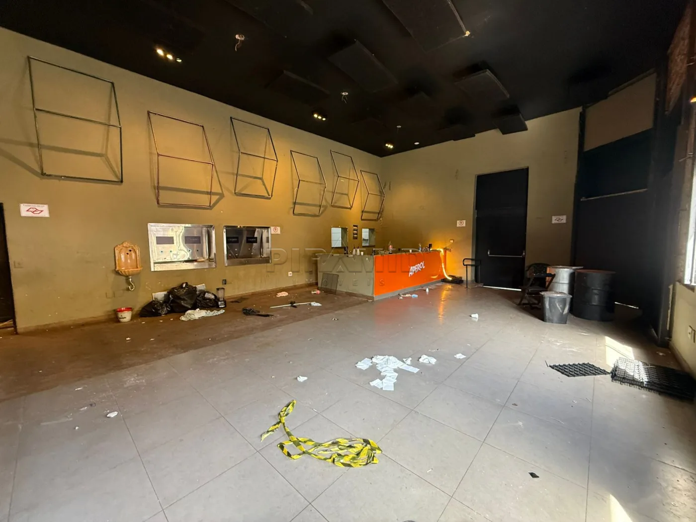 Alugar Comercial / Sal&atilde;o em Ribeir&atilde;o Preto R$ 7.500,00 - Foto 1