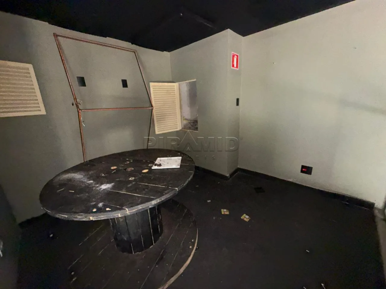 Alugar Comercial / Sal&atilde;o em Ribeir&atilde;o Preto R$ 7.500,00 - Foto 8